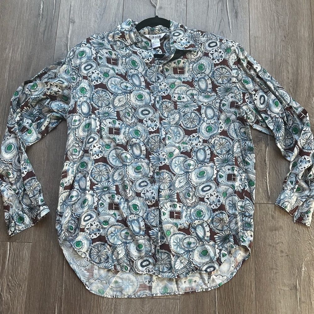 Vintage 100% Silk Western Concho Silkable Button Up Top size Medium